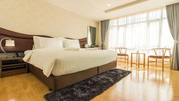 Minibar, soundproofing, free WiFi
