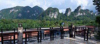 Khao Sok Nature Place