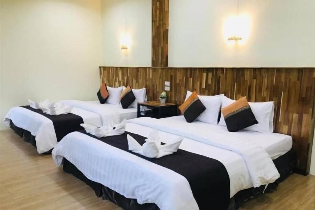 Soundproofing, rollaway beds (surcharge), WiFi (free), bed sheets