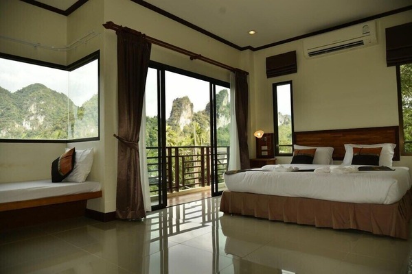 Soundproofing, rollaway beds, free WiFi, bed sheets