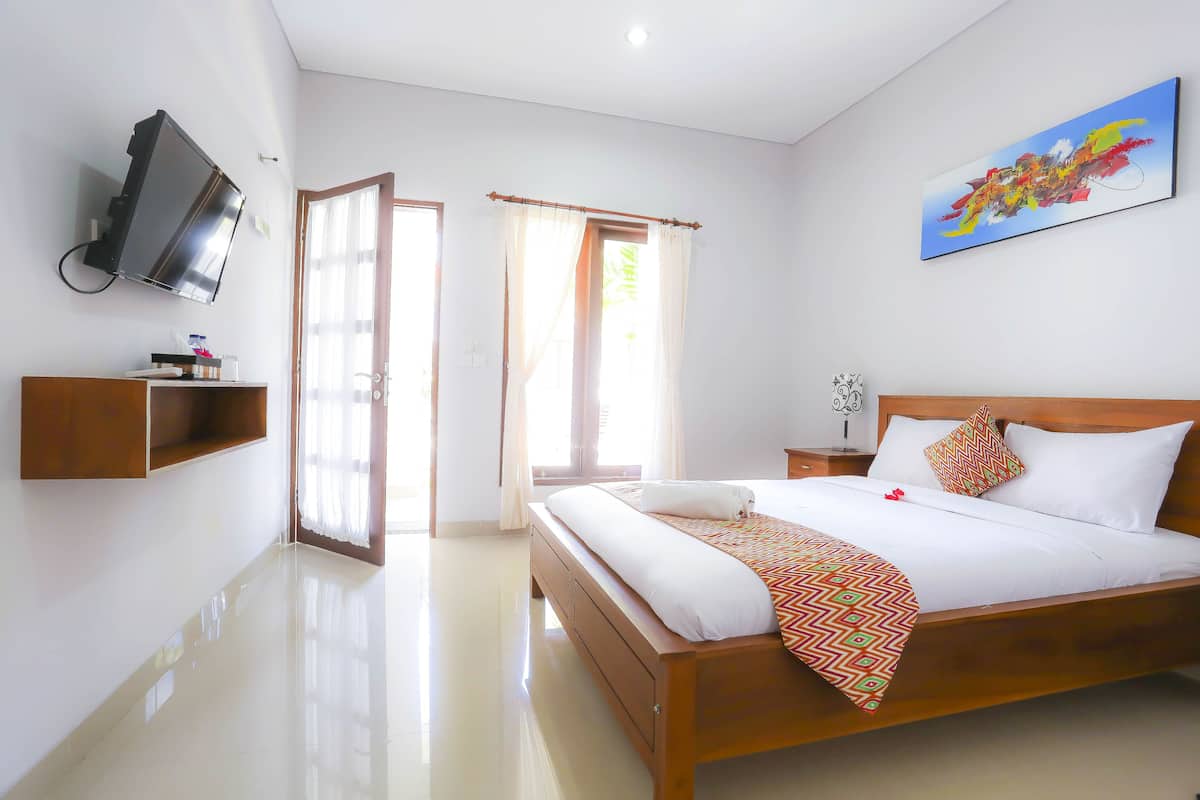 Doppia Deluxe, vista giardino | 1 camera, biancheria da letto di alta qualità, una scrivania