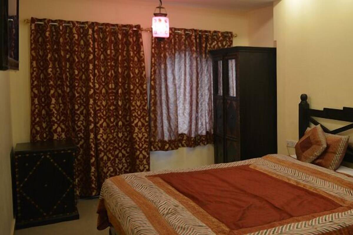 Single Room, 1 Twin Bed | Desk, iron/ironing board, free WiFi
