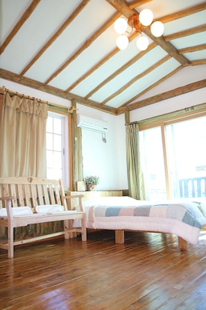 Room (12 PY)