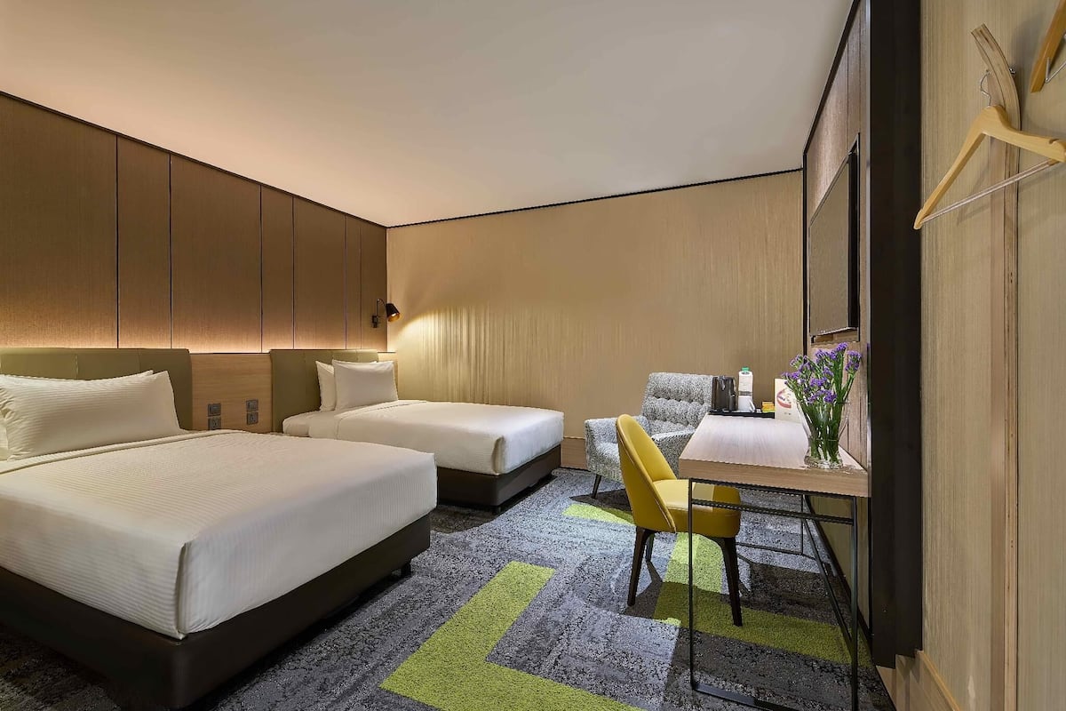 Double Plus Room (Twin Bed) (12 Hours, Room Only) | Peralatan tempat tidur premium, meja, Wi-fi percuma