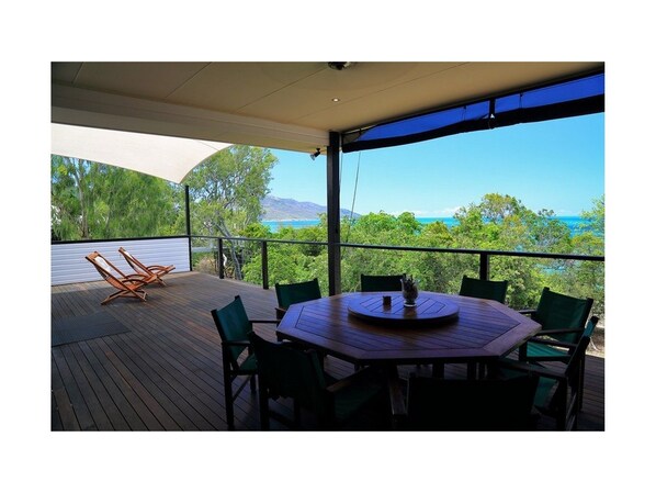 House, 3 Bedrooms | Terrace/patio