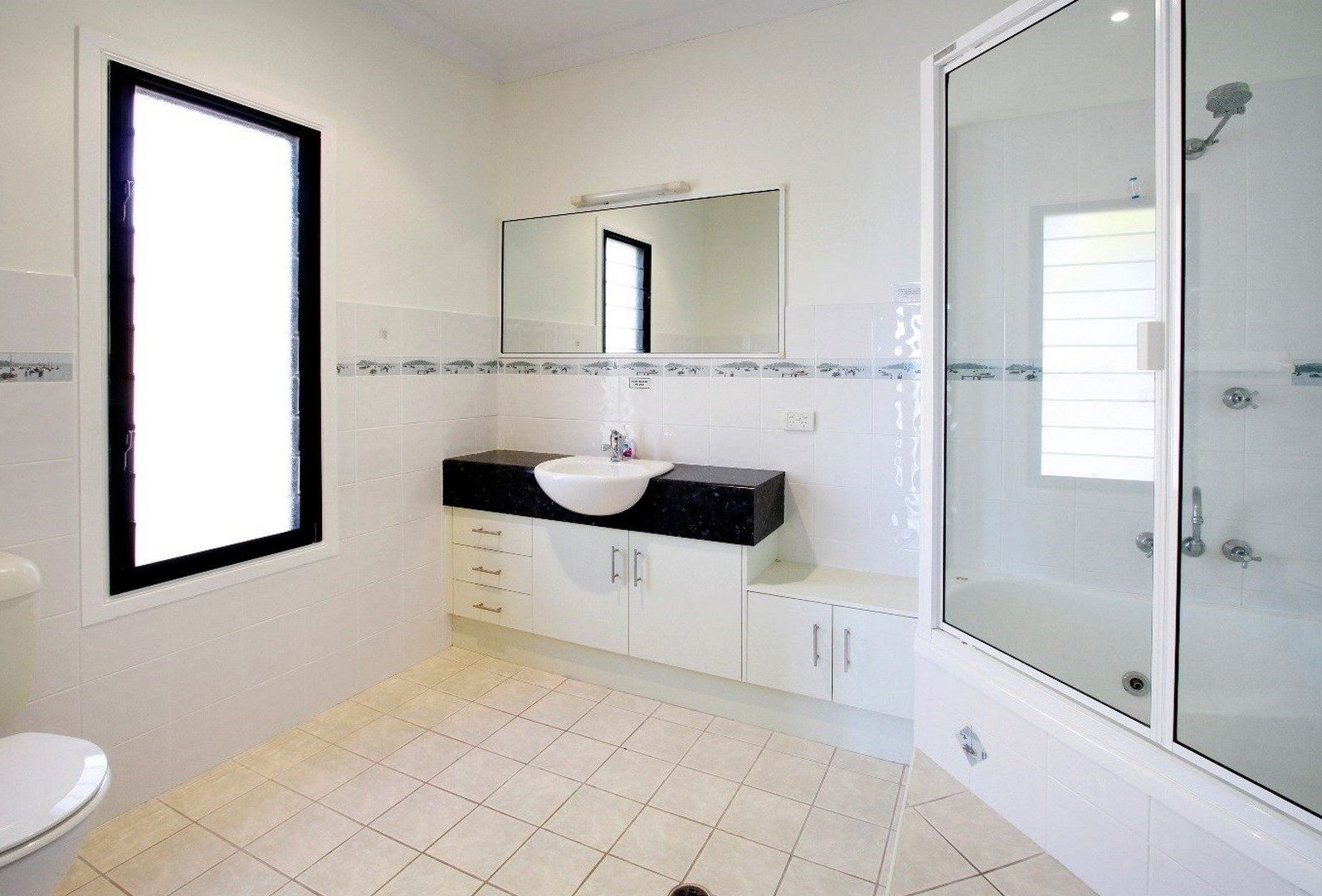 House, 3 Bedrooms | Bathroom