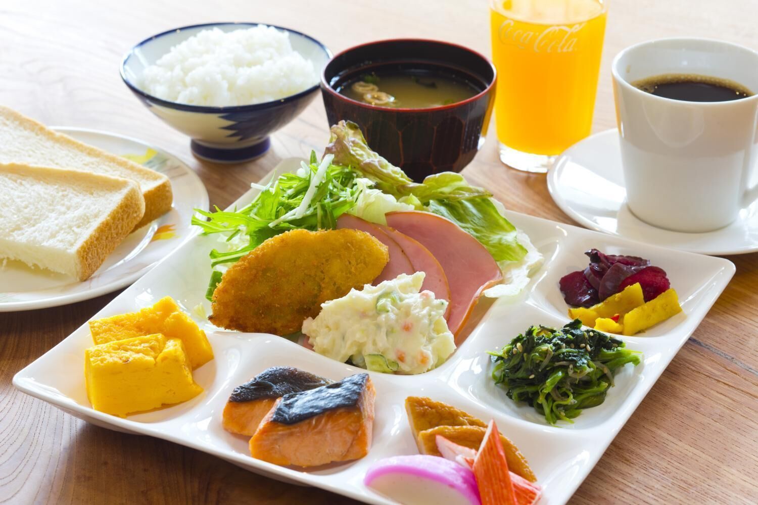 breakfast and dinner served