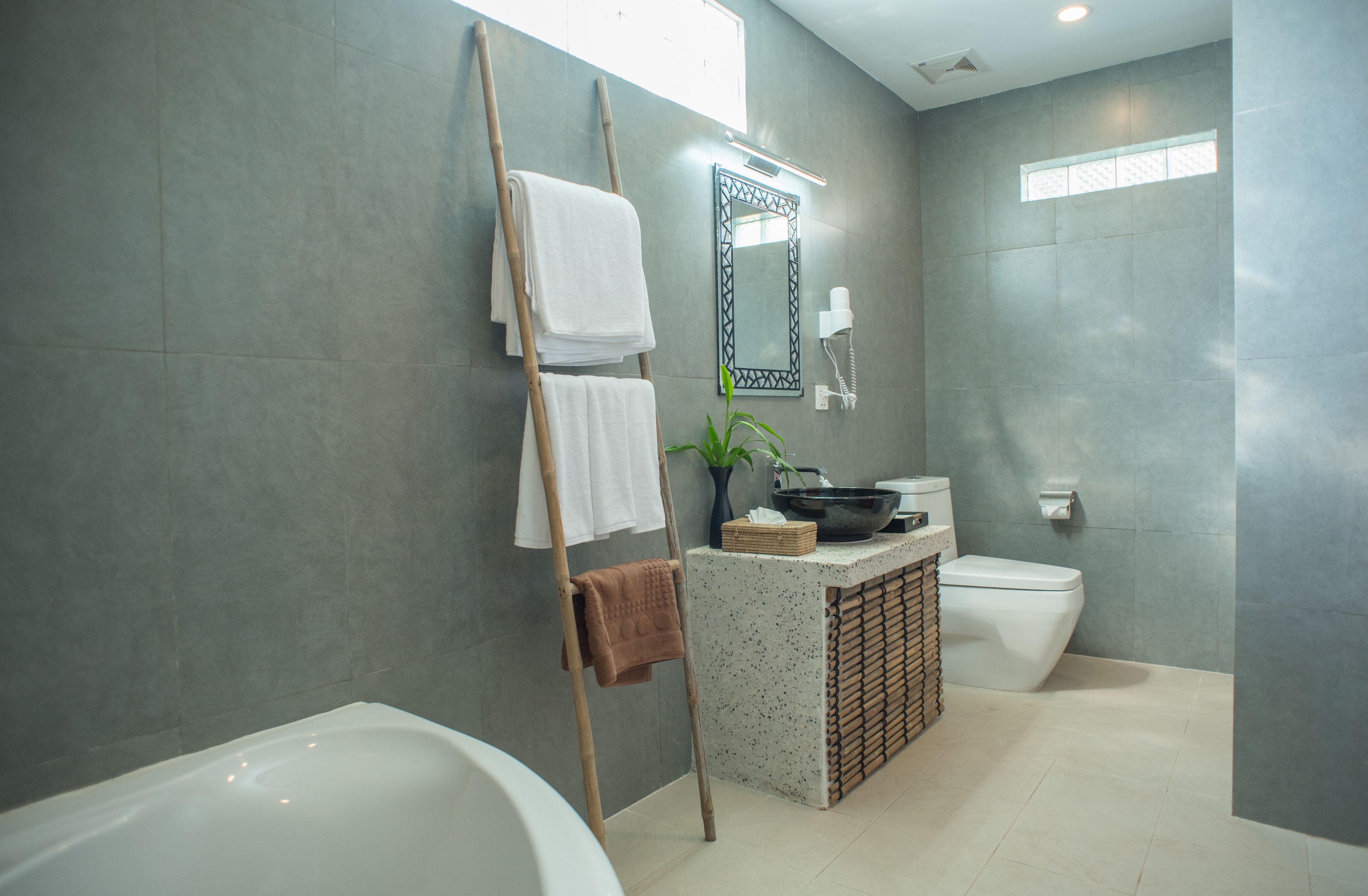 jetted bath, free toiletries, hair dryer, slippers