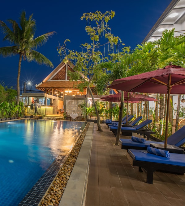 Deluxe Pool View with Balcony-Free Pickup | Living area | Flat-screen TV - Naga Gate Boutique Hotel (Siem Reap)