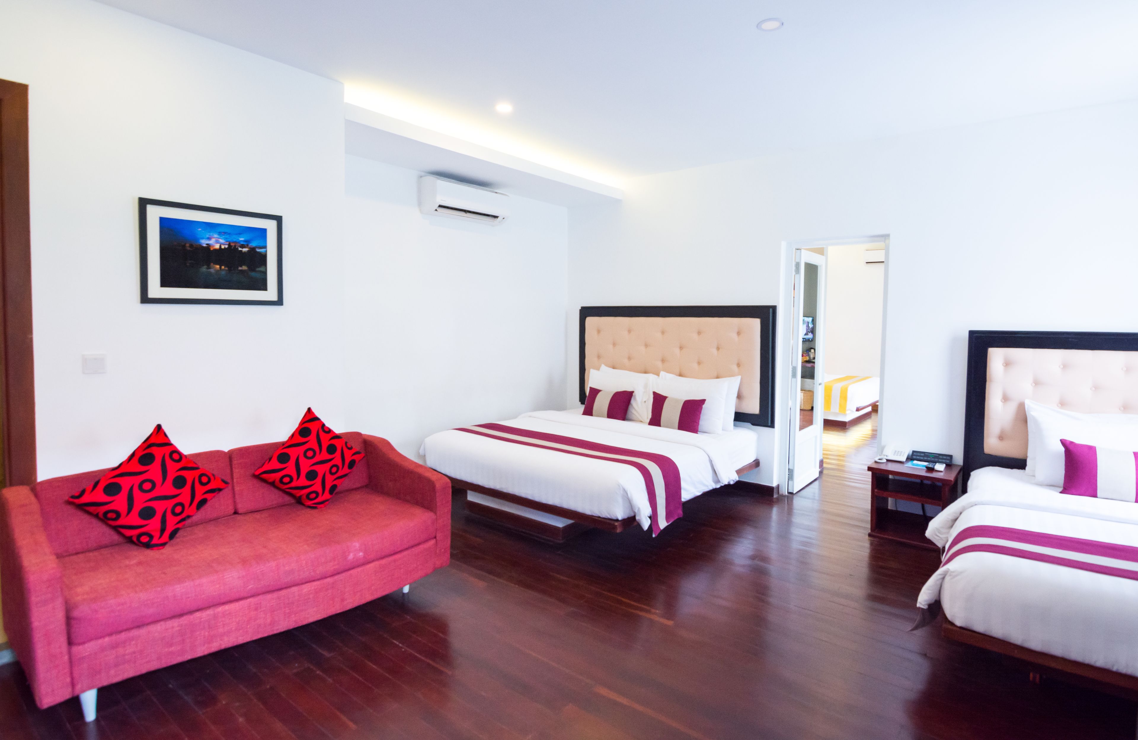 family interconnecting pool view-free pickup | view from room