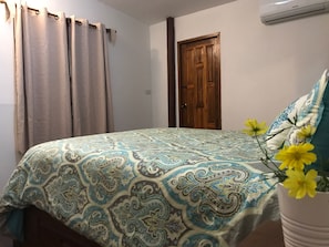 Egyptian cotton sheets, premium bedding, free WiFi, bed sheets