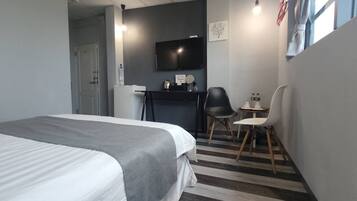 Standard Double Room | Desk, blackout drapes, free WiFi, bed sheets