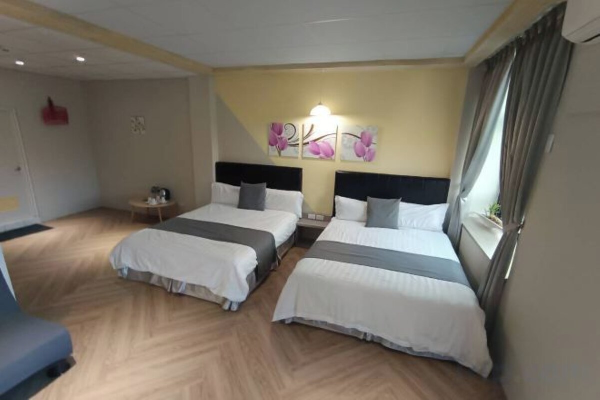 Comfort Quadruple Room