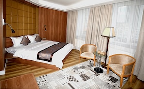 In-room safe, desk, blackout drapes, iron/ironing board - Puma Imperial Hotel (Ulaanbaatar)