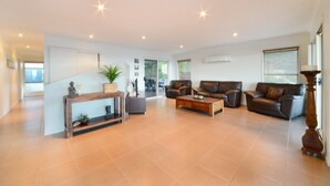 Casa, 3 habitaciones | Zona de estar