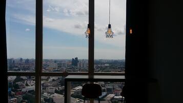 Iron/ironing board, free WiFi