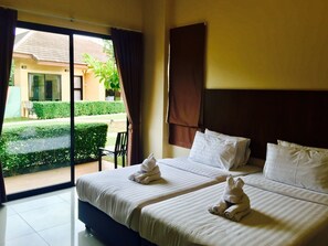 Free minibar, desk, blackout curtains, soundproofing