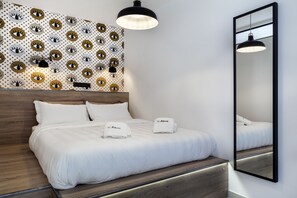 Deluxe Suite, Terrace (Gold) | Premium bedding, individually decorated, individually furnished, desk - The Athenians Modern Apartments (Athens)