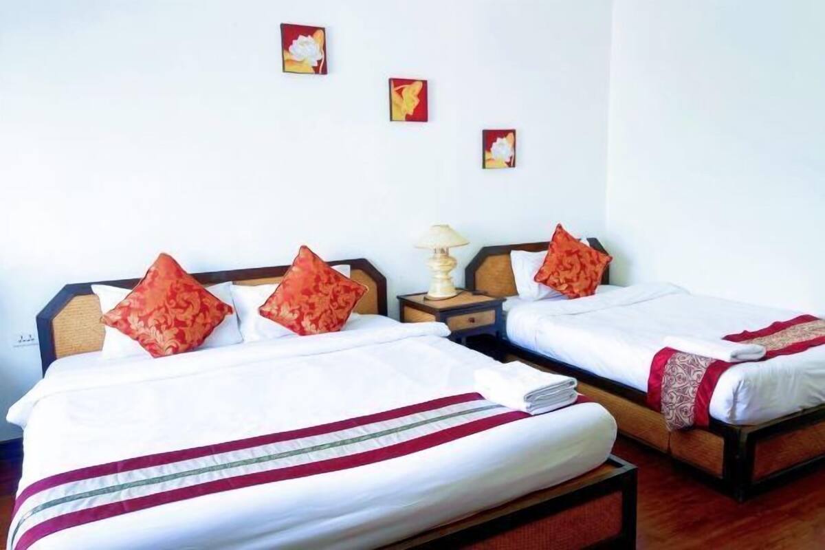 In-room safe, desk, laptop workspace, soundproofing