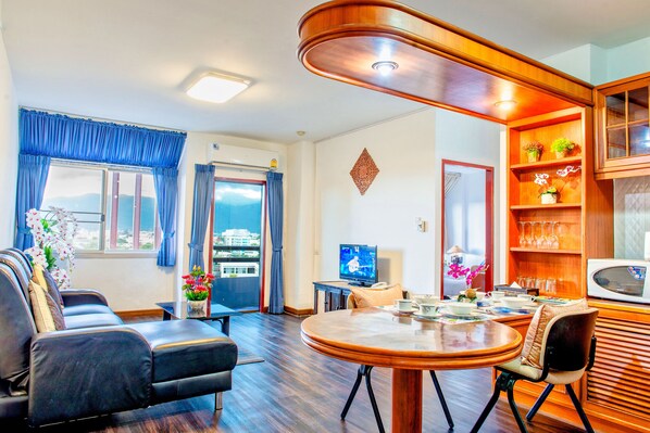 Living area - Jade Tower Downtown (Chiang Mai)