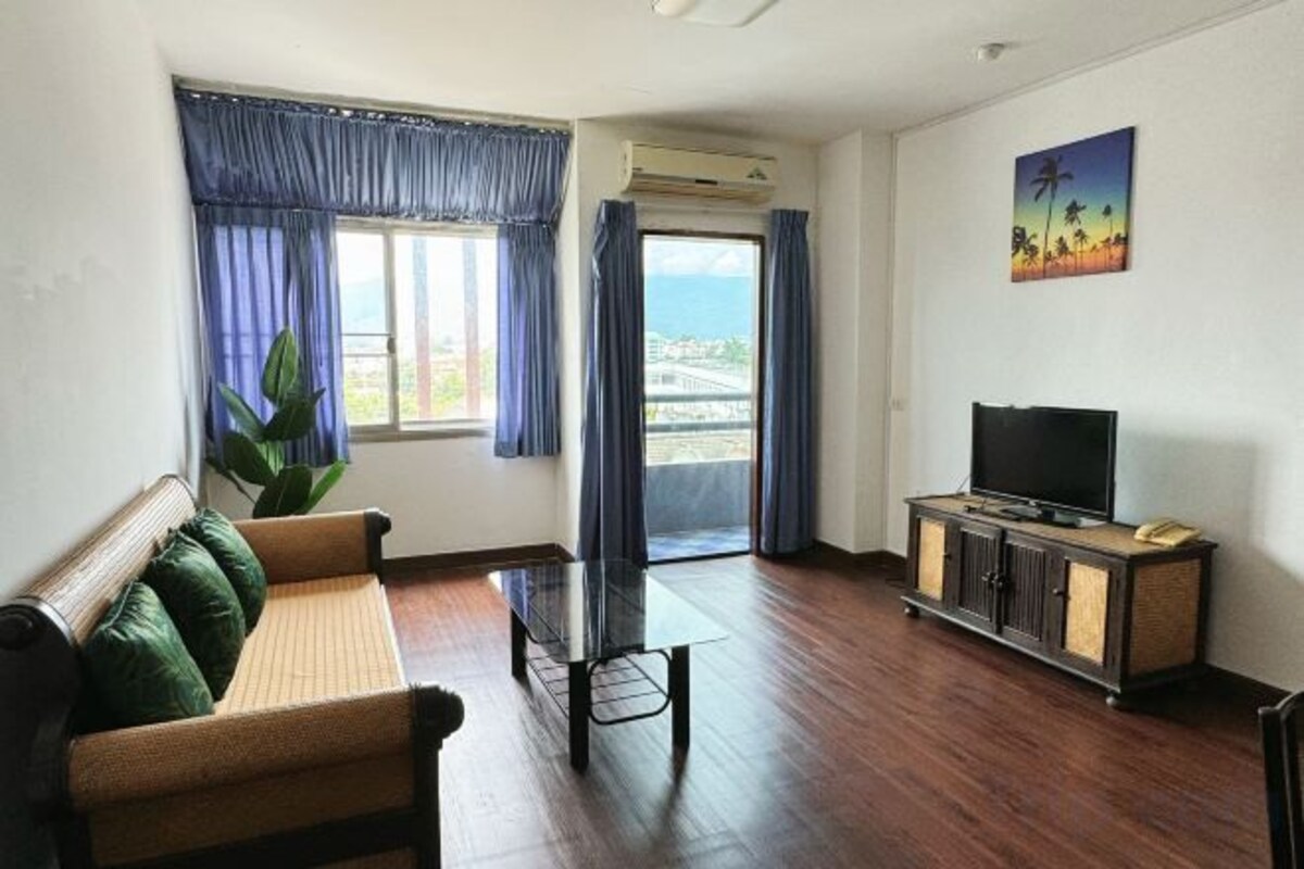 Deluxe Triple Suite