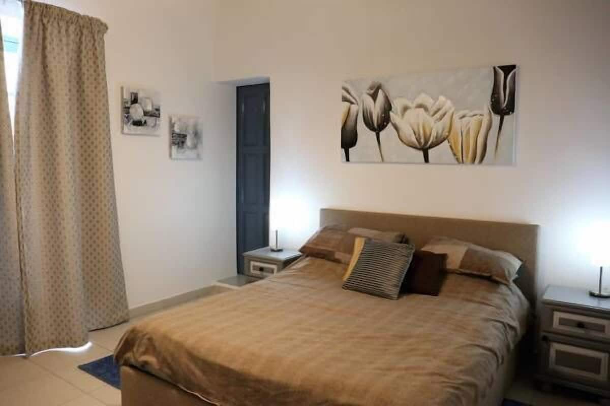 Family Apartment | 1 bedroom, desk, iron/ironing board, free cots/infant beds