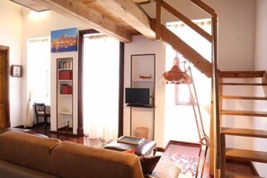 Comfort Apartment | Living area