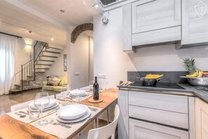 Standard Apartment, 2 Bedrooms | Private kitchen - Signoria Elegant by Mmega (Florence)