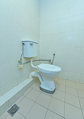 Suite Supérieure | Salle de bain | Douche, douche à « effet pluie », articles de toilette gratuits, bidet