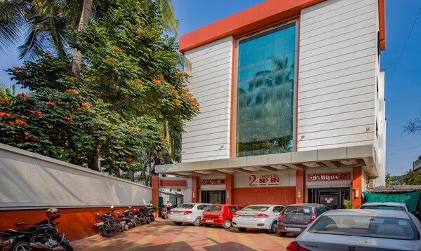Hotel 24 Seven - Nashik