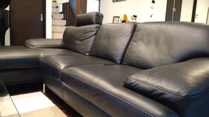 75-inch flat-screen TV with digital channels, TV, Netflix