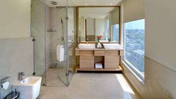 Premium bedding, minibar, in-room safe, desk