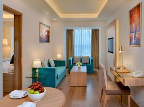 Presidential Suite, 1 King Bed | Premium bedding, minibar, in-room safe, desk