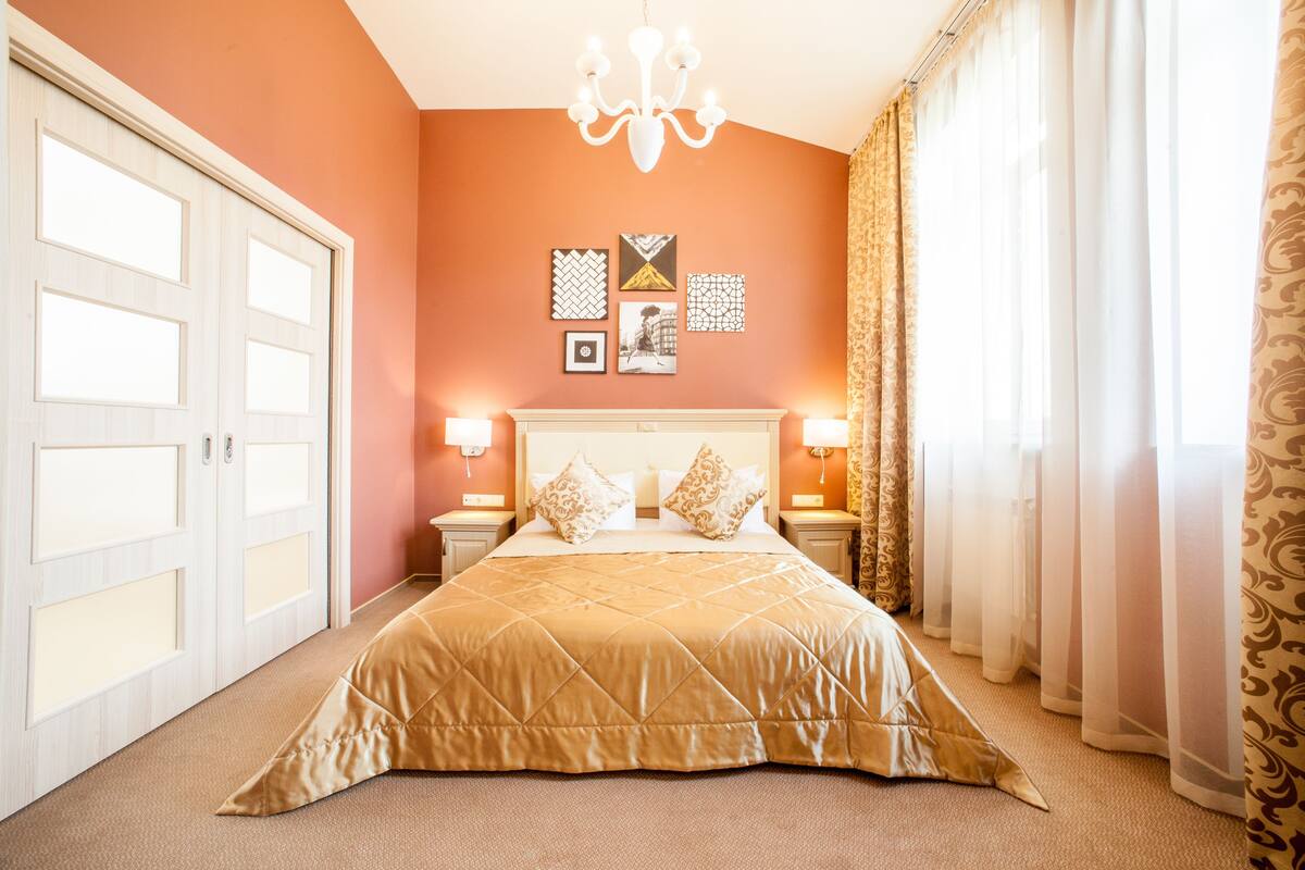 Suite, 1 Bedroom | Premium bedding, in-room safe, desk, blackout drapes