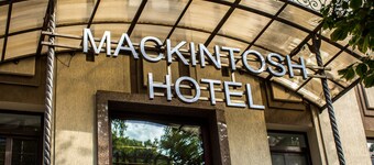 Mackintosh Hotel
