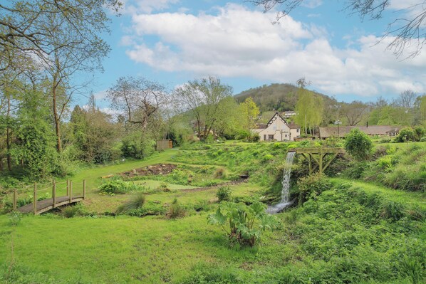 Garden view - Cowleigh Park Farm (Malvern)