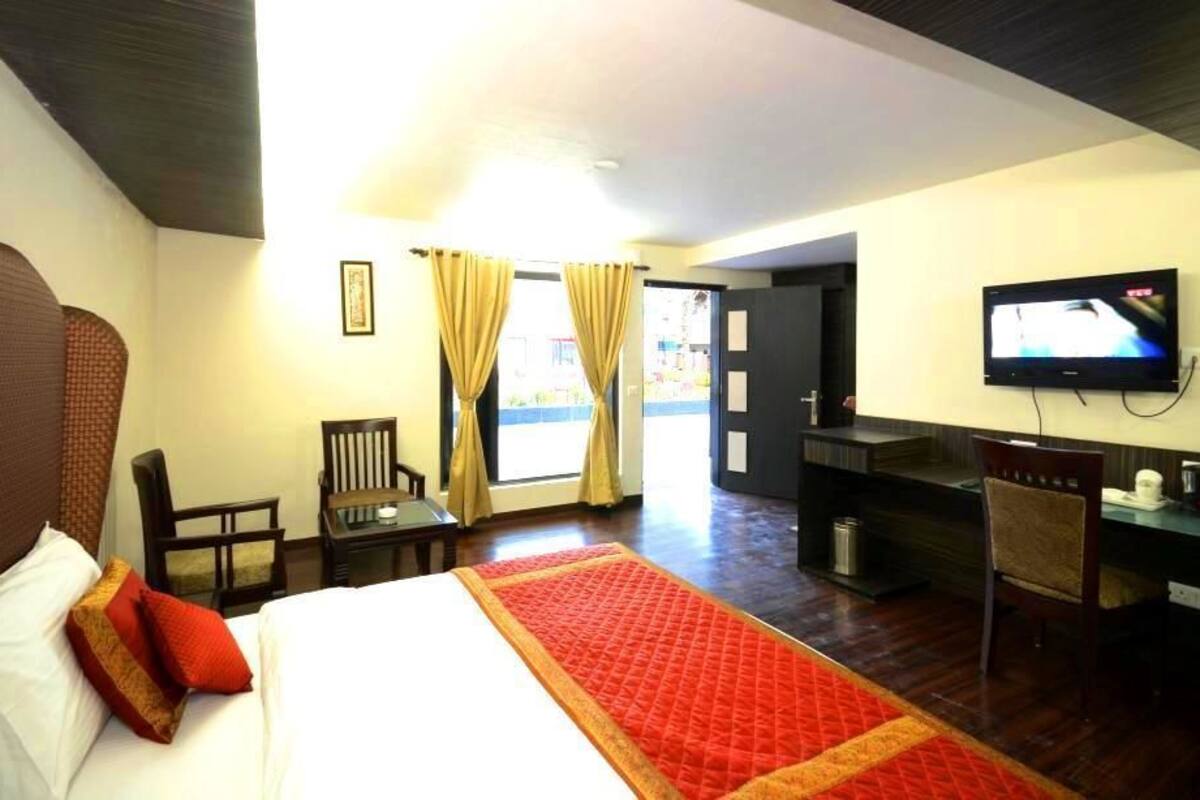 In-room safe, desk, free rollaway beds, free wired Internet