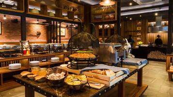 Daily buffet breakfast (THB 350 per person)