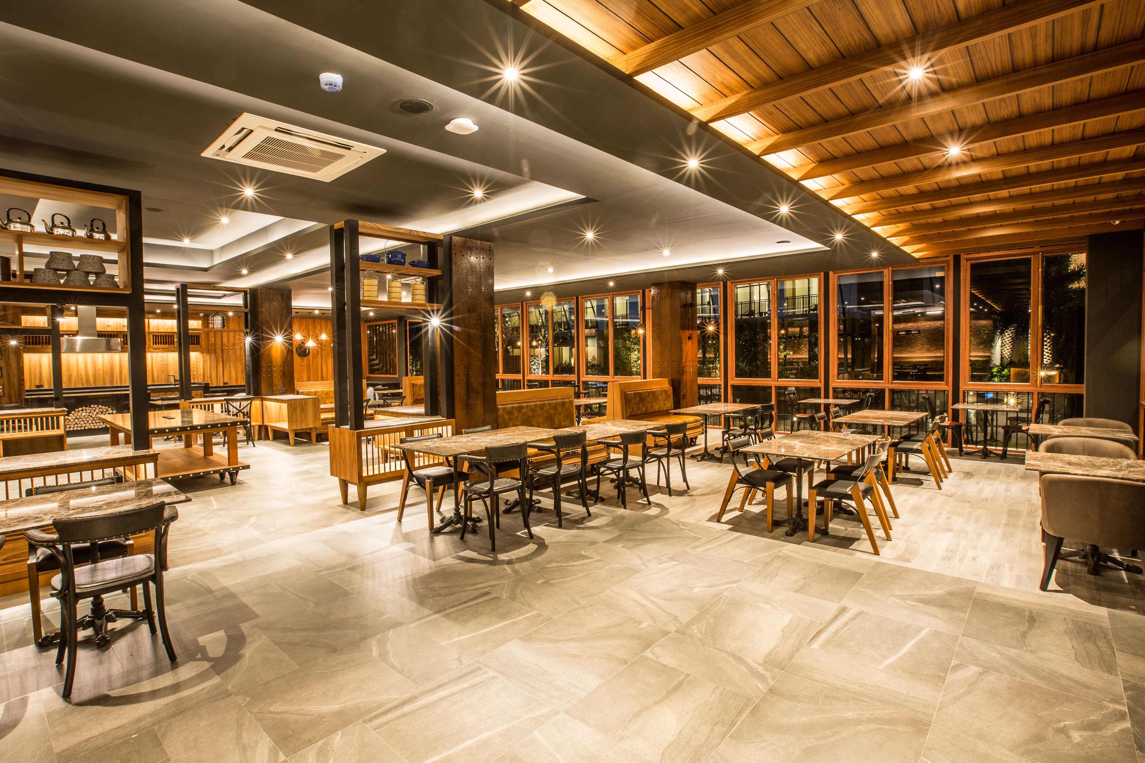 breakfast, lunch, dinner served; thai cuisine