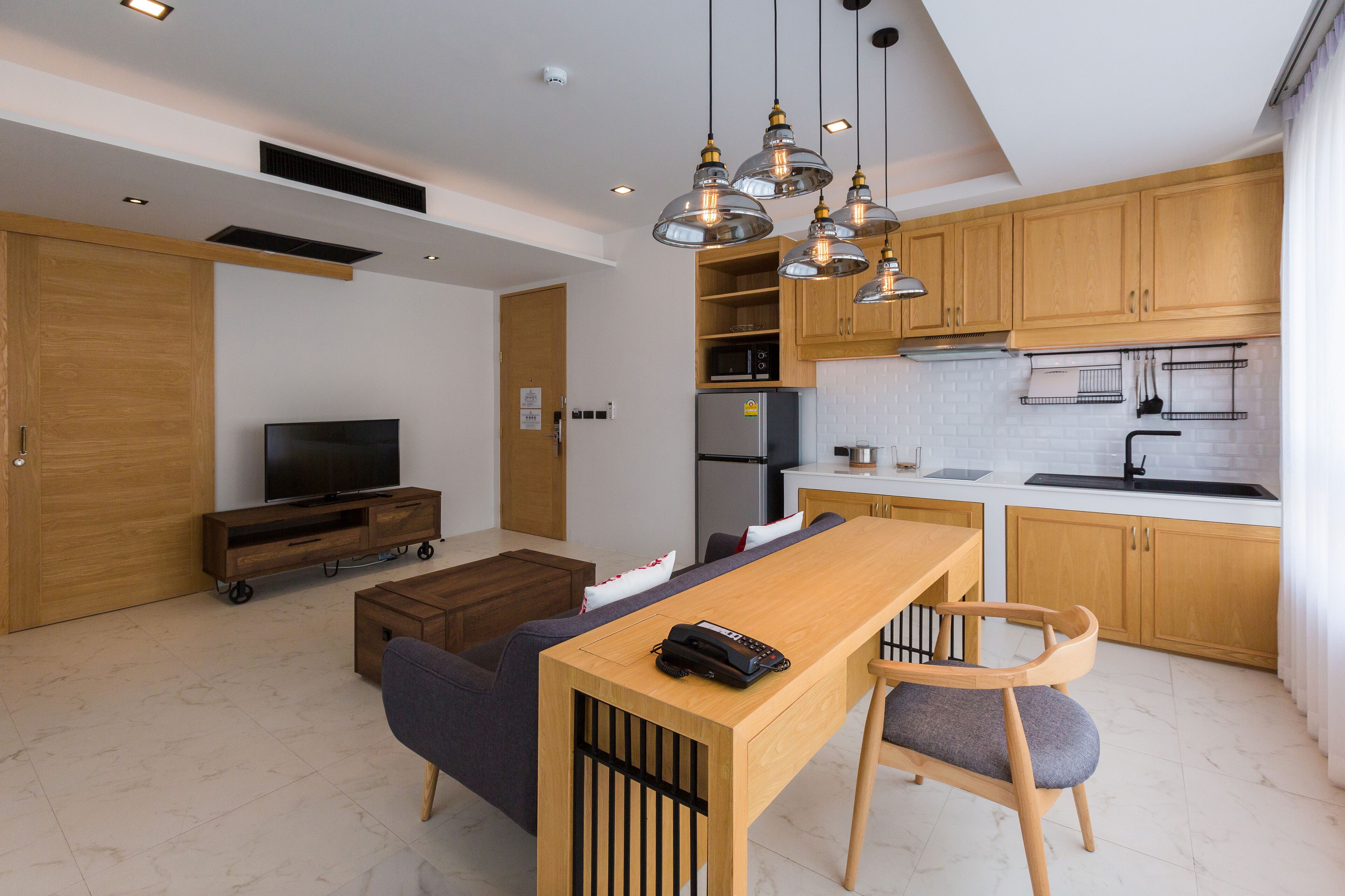 aurico suite  | living room | 32-inch led tv with satellite channels, tv