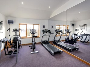 Appartement Luxe, salle de bains privée, vue montagne | Salle de remise en forme