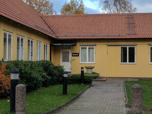 Property entrance - Hotell Hässlö (Vasteras)
