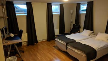 ビジネス ツインルーム | デスク、ノートパソコン用作業スペース、遮光カーテン、防音設備