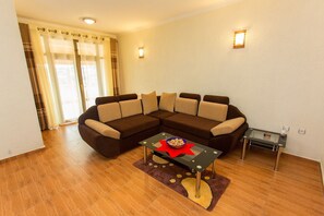 TV - Eden Escape Apartments (Kigali)