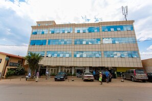 Mặt tiền nơi lưu trú