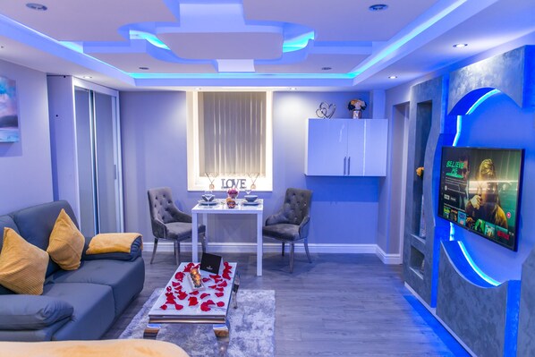Suite superior, baño privado (Flat 1) | Interior