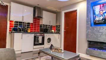 Apartamento, baño privado (One Bedroom Apartment) | Cocina privada