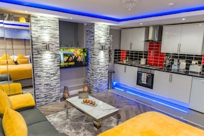 Deluxe Suite, Ensuite (Flat 2) | Interior