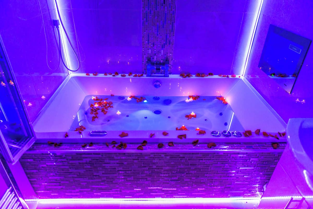 Studio, Hot Tub | Bathroom
