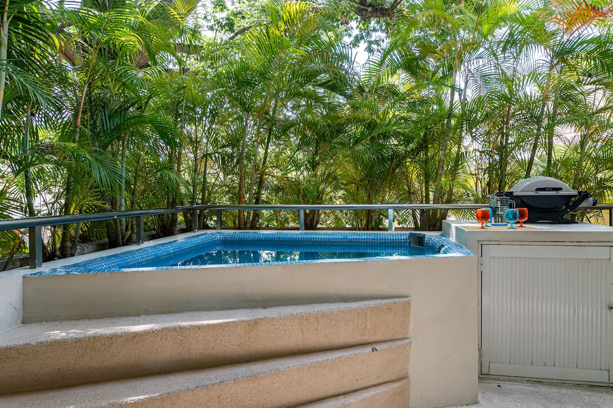 Premier Condo, 2 BR Private Pool 109 | Terrace/patio